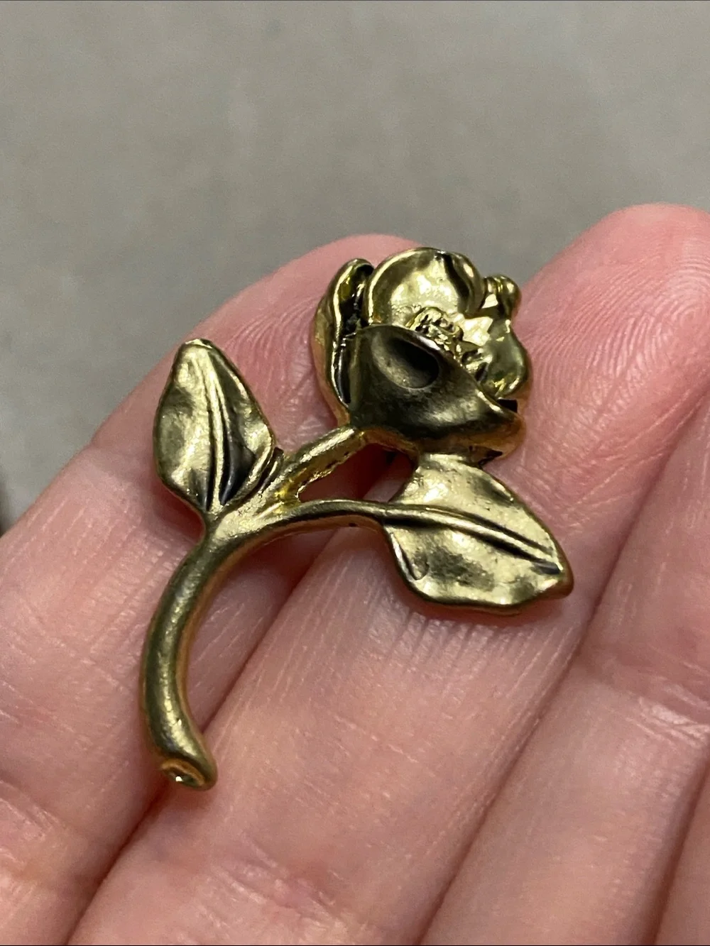 Gold Rose Lapel Pin